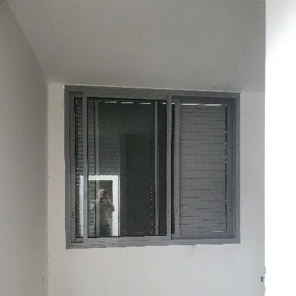 מתקין תריס גלילה